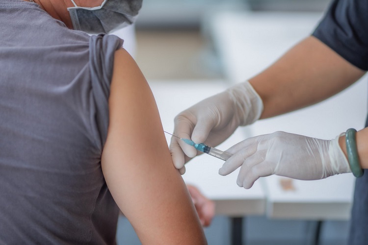 สิทธิประโยชน์ บัตรทอง 7 กลุ่มเสี่ยง ฉีด “วัคซีนไข้หวัดใหญ่” ฟรี